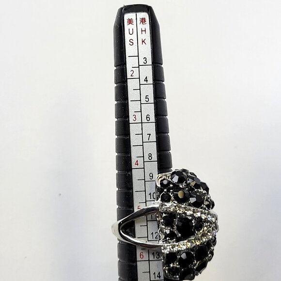 Flamboyant Black and Crystal Cocktail Fashion Ring - Picture 7 of 13